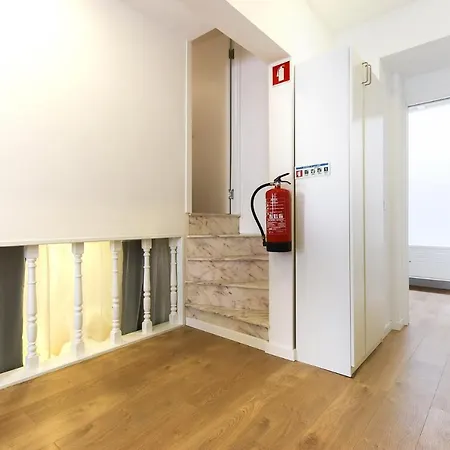 Wal Apartments- 3 Bedrooms With Parking Space Lisbon Exterior photo