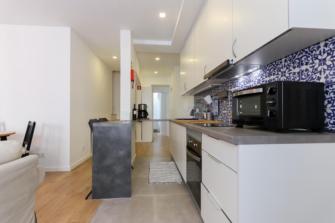 Wal Apartments- 3 Bedrooms With Parking Space Appartamento Lisbona